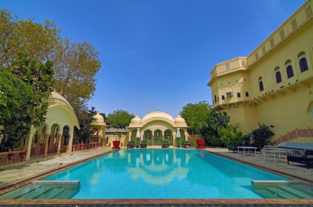 Alsisar Mahal- Heritage Hotel Exterior foto