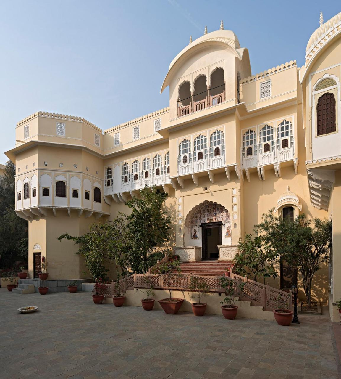 Alsisar Mahal- Heritage Hotel Exterior foto