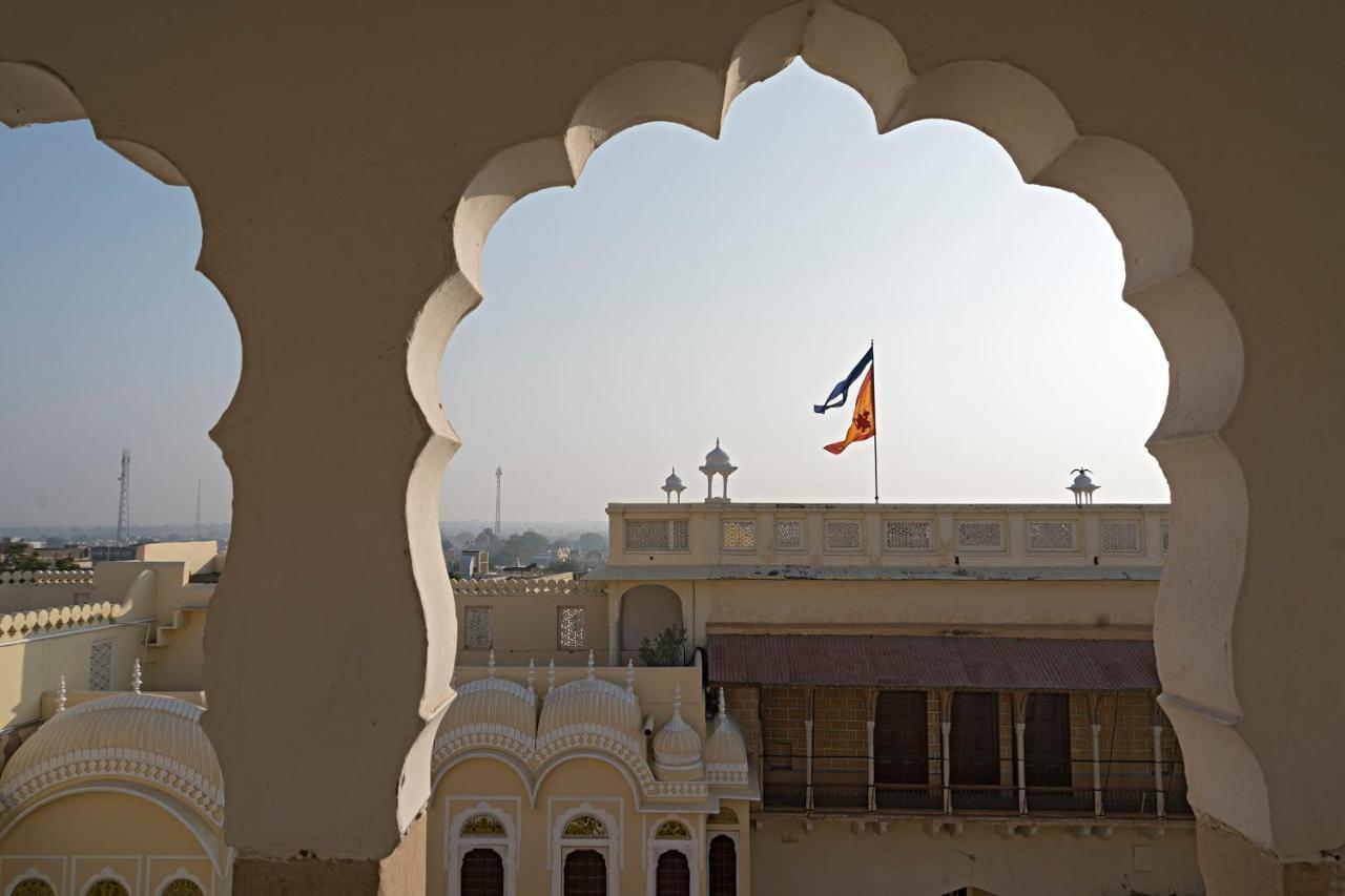 Alsisar Mahal- Heritage Hotel Exterior foto